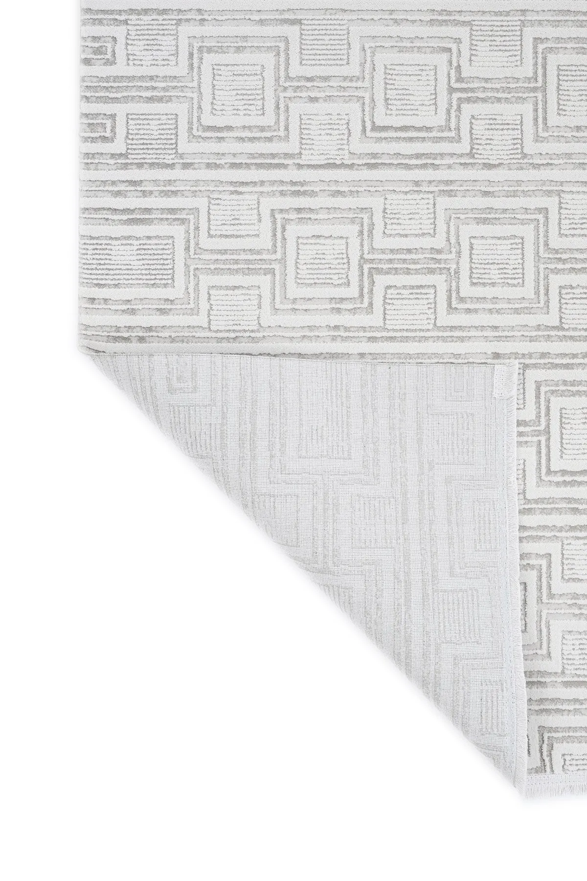 Attachable Fringed Rug - Comfort and Style
