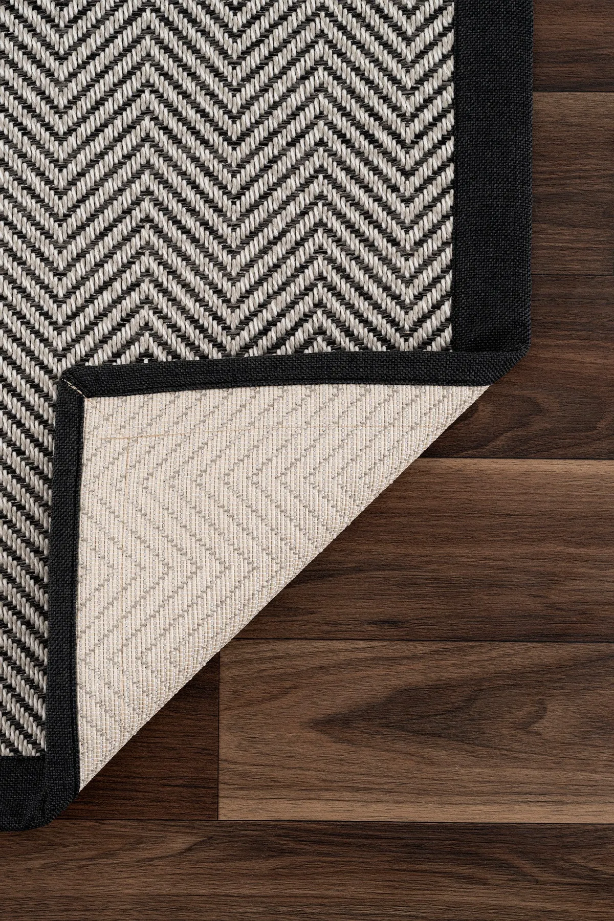 Koza Premium Sisalo Border Cream Black Sisal Rug - Black Border