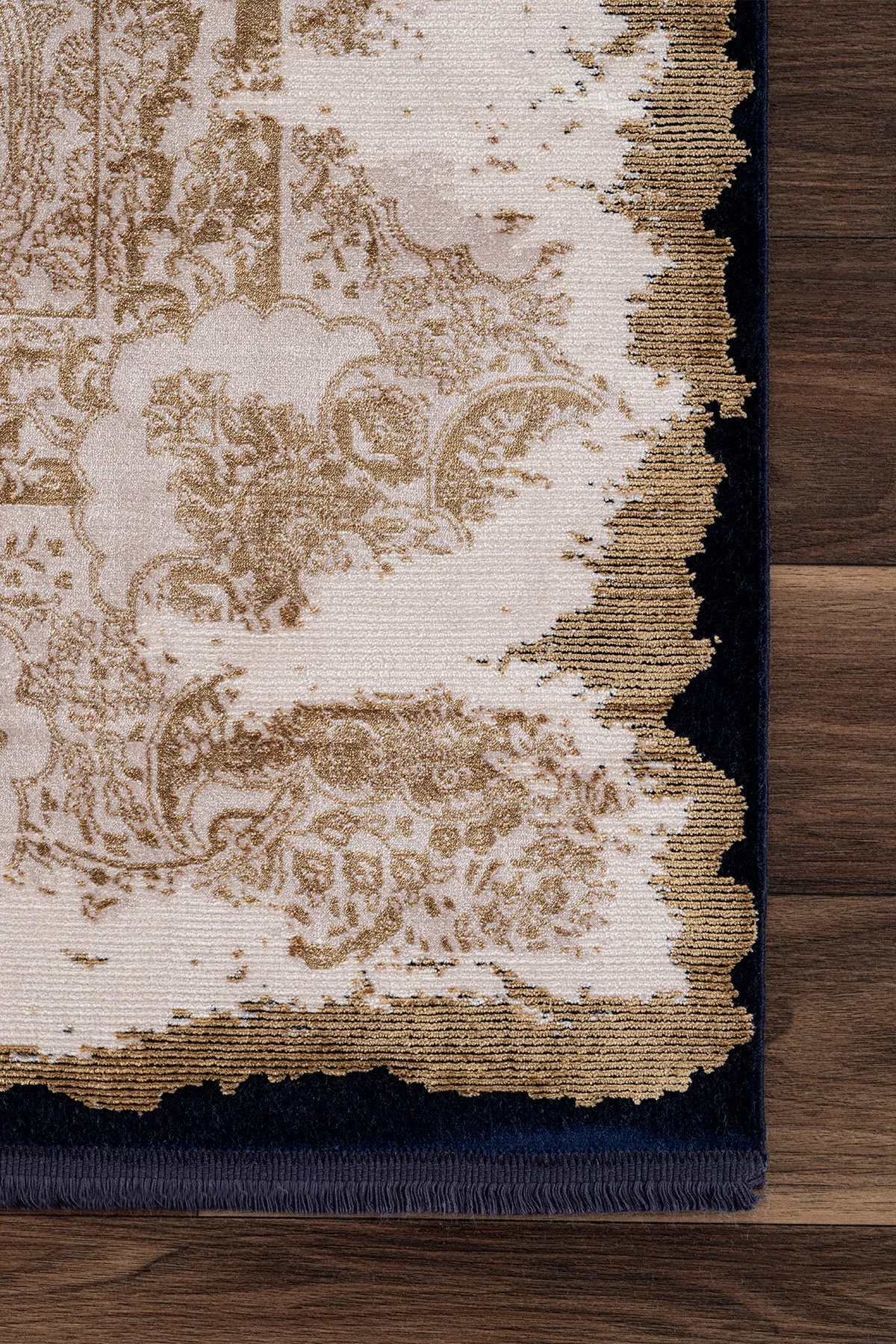 Lightweight and practical carpet.