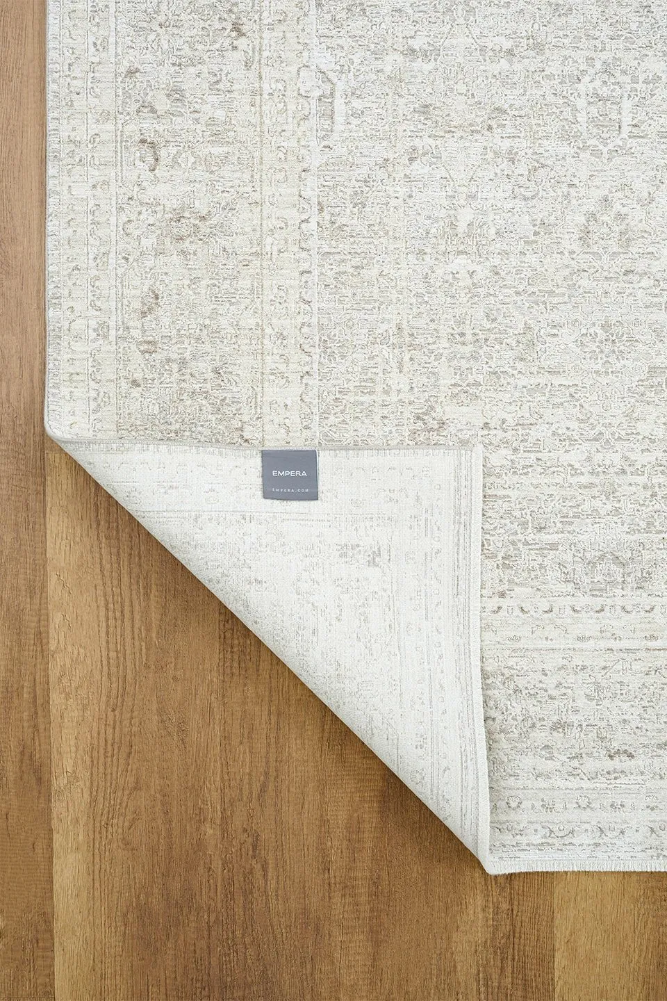 Modern Classic Living Room Rug